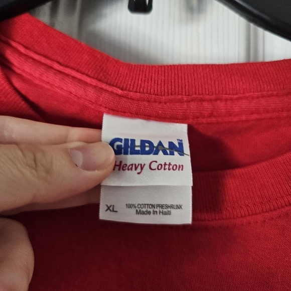 2010 red brian griffin family guy t-shirtSize xl - Picture 4 of 4